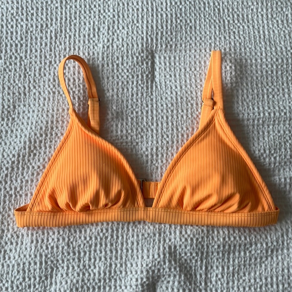 orange bikini top!!!